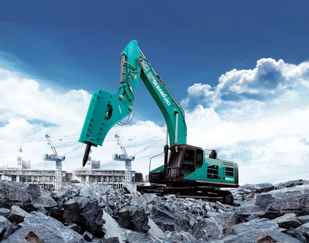 “礦山猛士”SWE600F液壓挖掘機(jī)收獲中國工程機(jī)械年度產(chǎn)品TOP50評(píng)委會(huì)獎(jiǎng)
